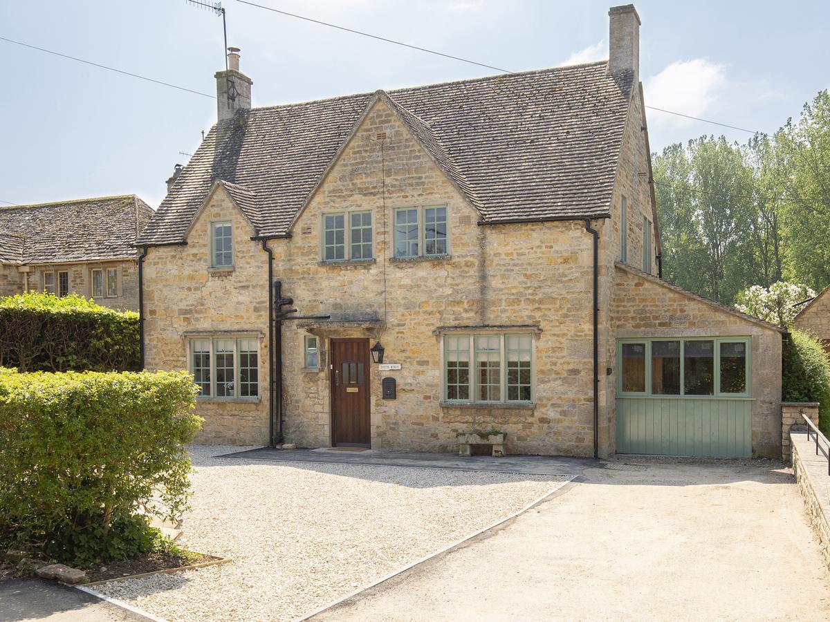South Winds Villa Bourton-on-the-Water ภายนอก รูปภาพ