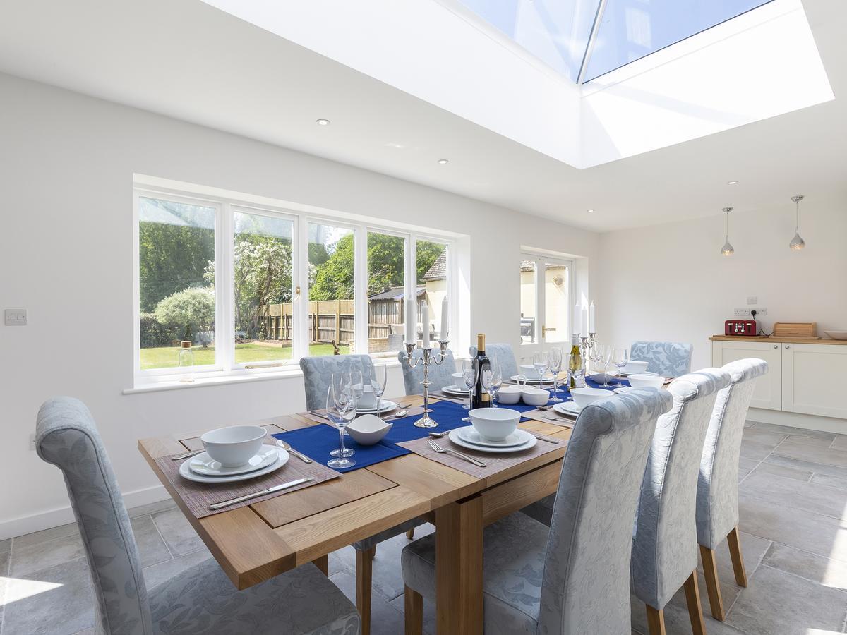 South Winds Villa Bourton-on-the-Water ภายนอก รูปภาพ