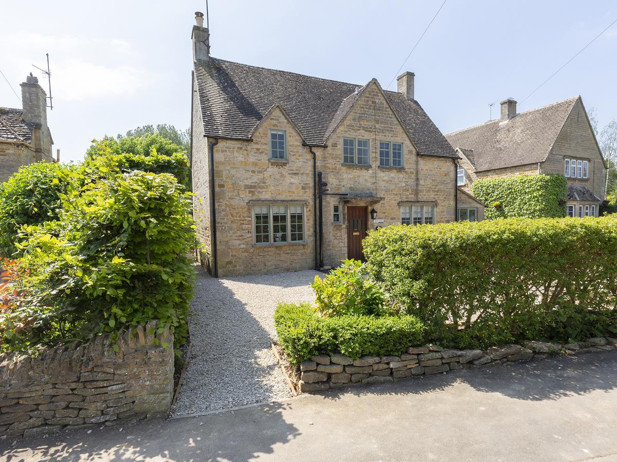South Winds Villa Bourton-on-the-Water ภายนอก รูปภาพ