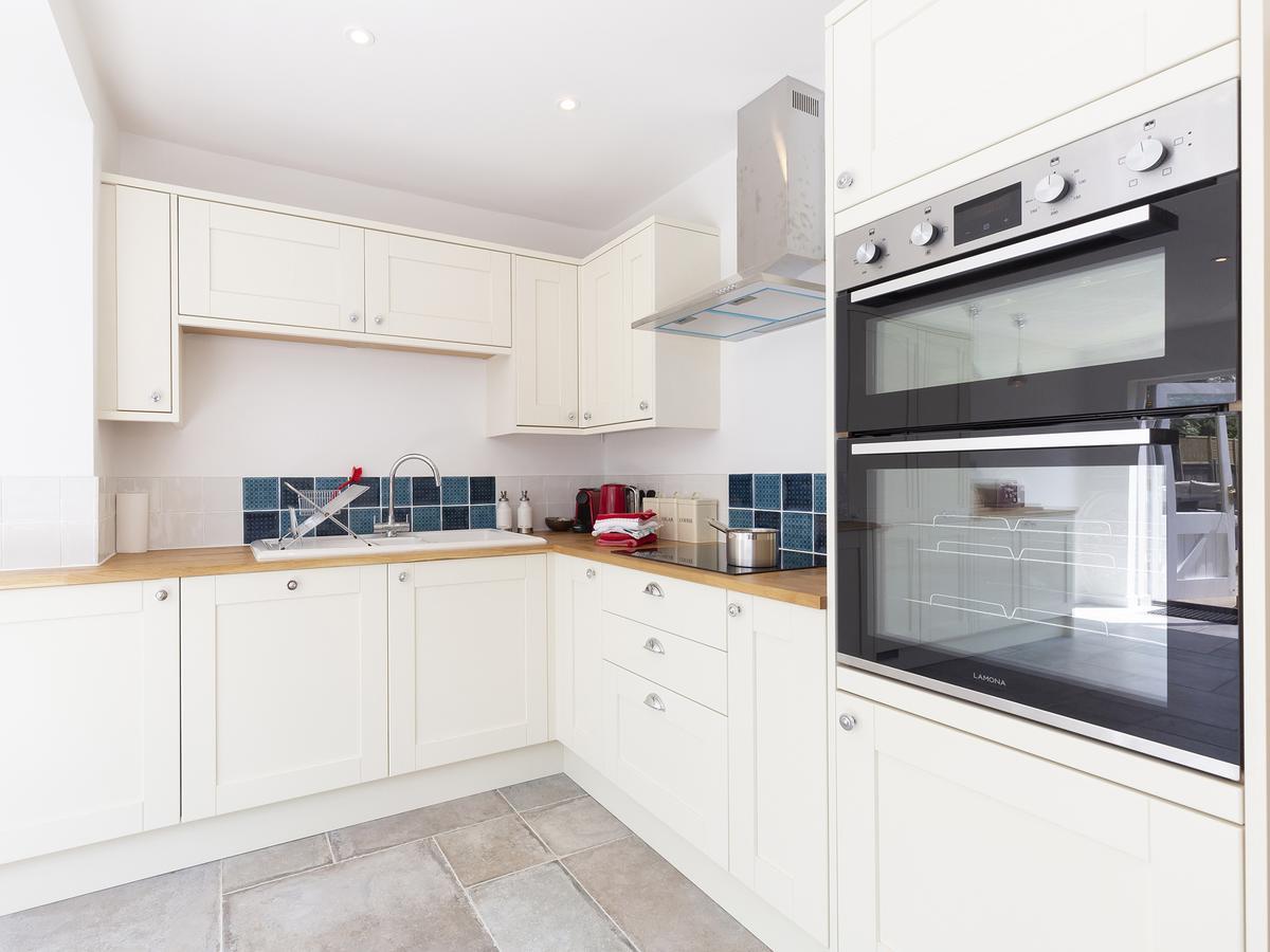 South Winds Villa Bourton-on-the-Water ภายนอก รูปภาพ