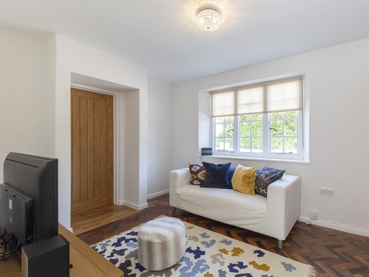 South Winds Villa Bourton-on-the-Water ภายนอก รูปภาพ