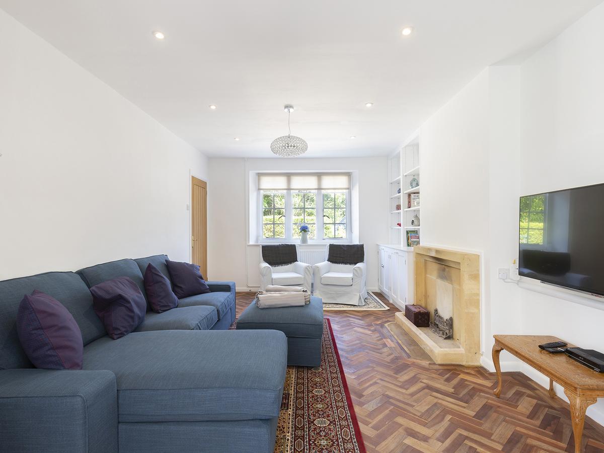 South Winds Villa Bourton-on-the-Water ภายนอก รูปภาพ