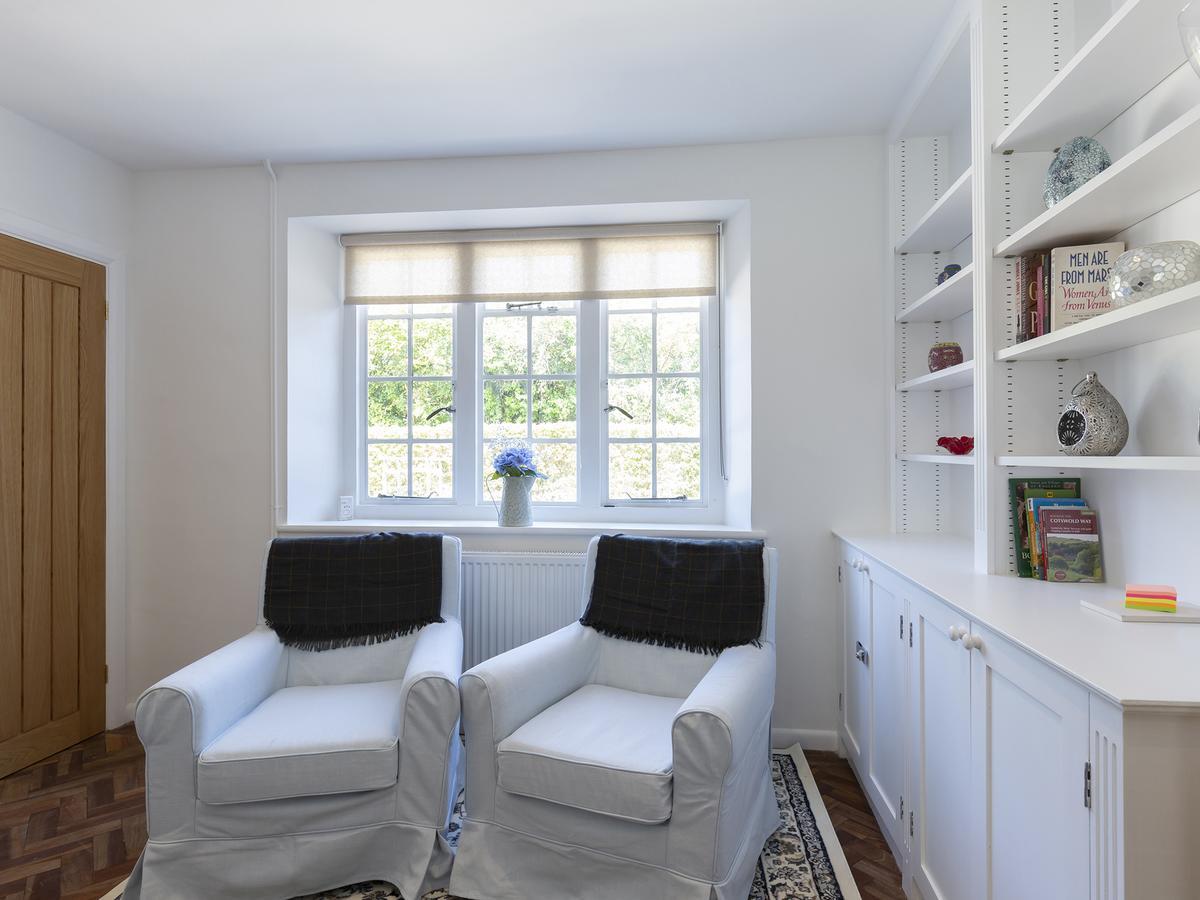 South Winds Villa Bourton-on-the-Water ภายนอก รูปภาพ